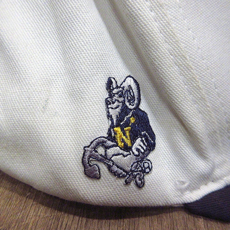 ビンテージ80's90's○University Square NAVY刺繍入りキャップ白