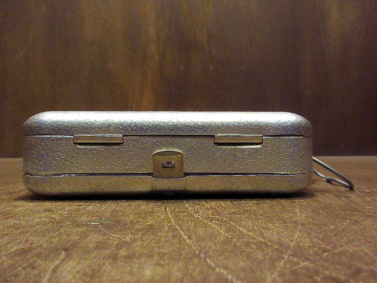 ビンテージ○umco MODEL P-9アルミタックルボックス○230414k6 ビンテージ○umco MODEL P-9アルミタックルボックス○230414k6