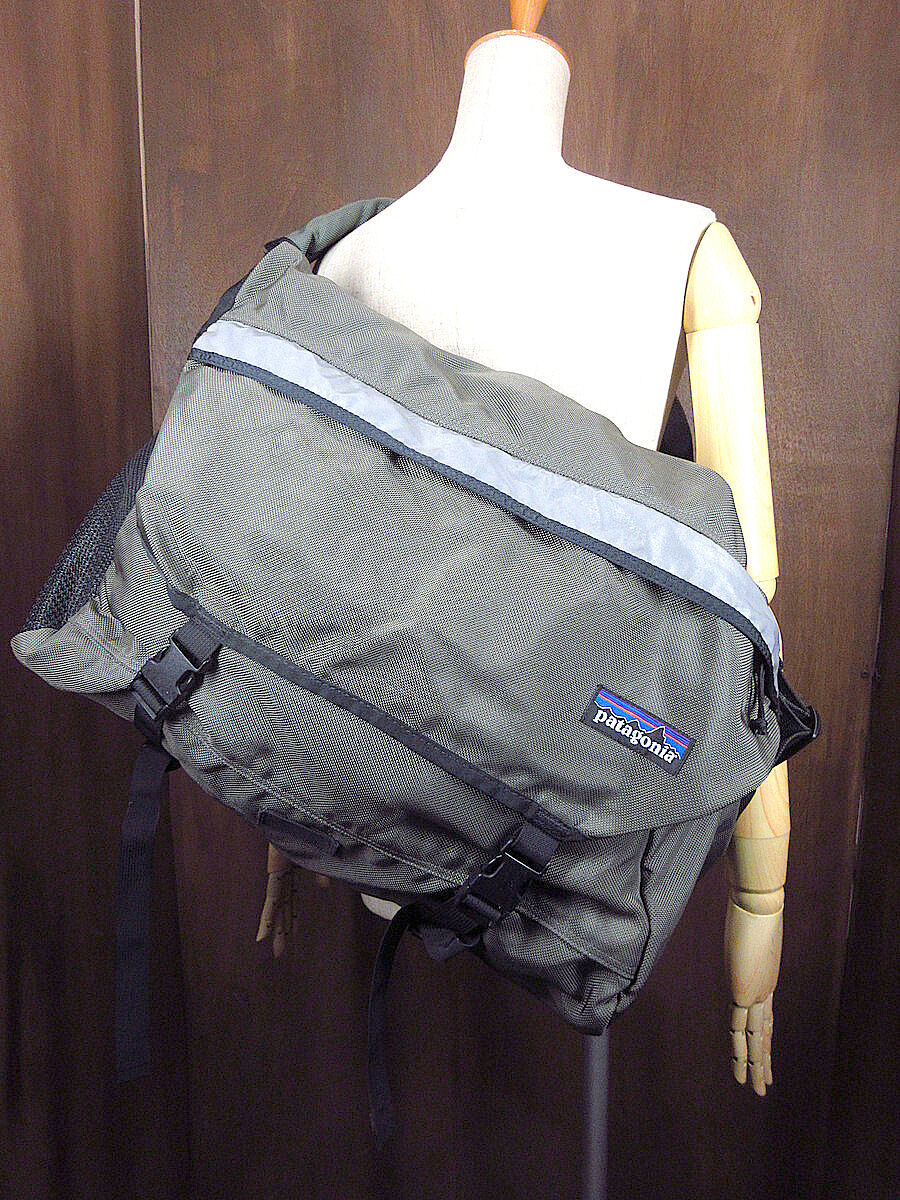 atagoniaナイロンメッセンジャーバッグ○220119k2-bag-shdクリティカル