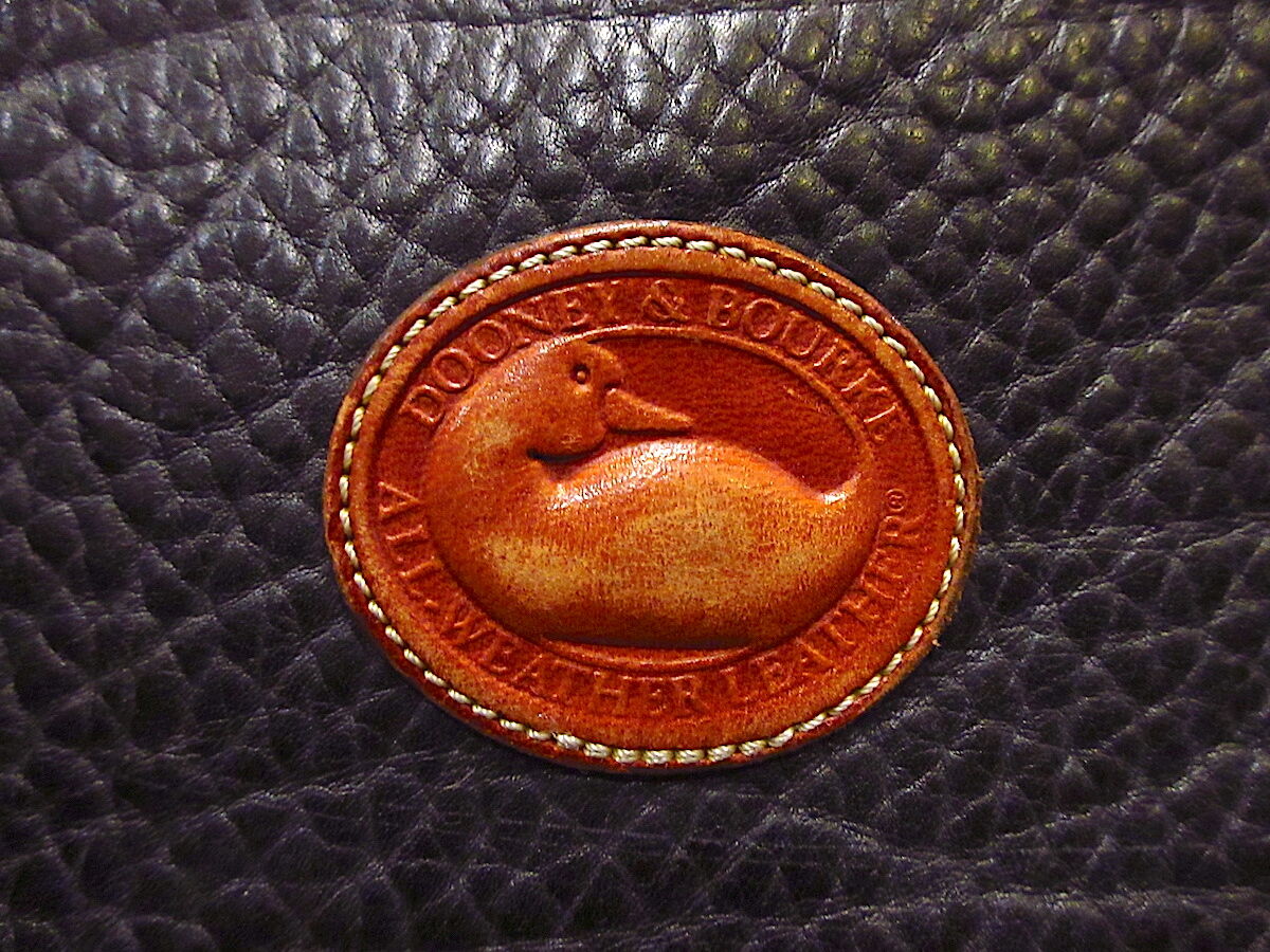 ビンテージ○DOONEY & BOURKEレザーショルダーバッグ黒×茶 ビンテージ○DOONEY & BOURKEレザーショルダーバッグ黒×茶