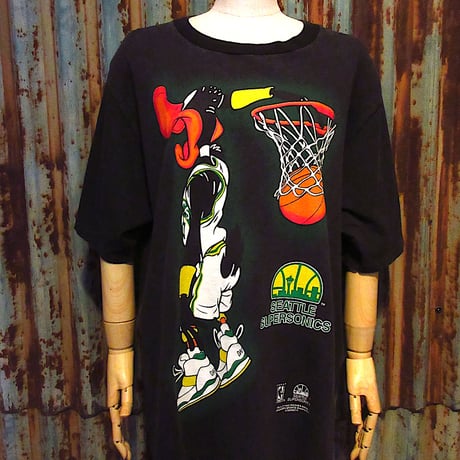 ルーニーテューンズ | STORES