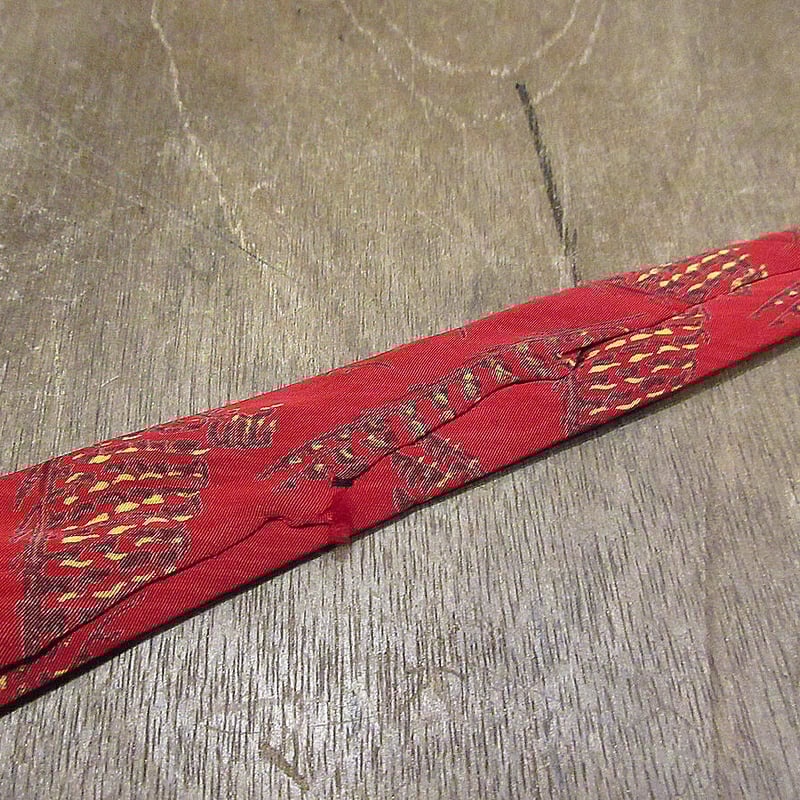 ビンテージ、ノラ・ウィリングス カナダ警察の赤い制服の布製人形 35cm ビンテージ、ノラ・ウィリングス カナダ警察の赤い制服の布製