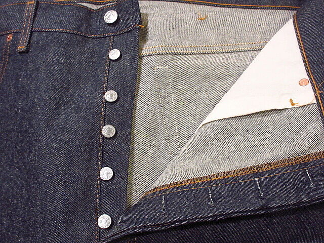 00s Levi's 501xx W42 L31 デニム USA製 00s Levi's 501xx W42 L31 デニム USA製 90s USA製 Levi's