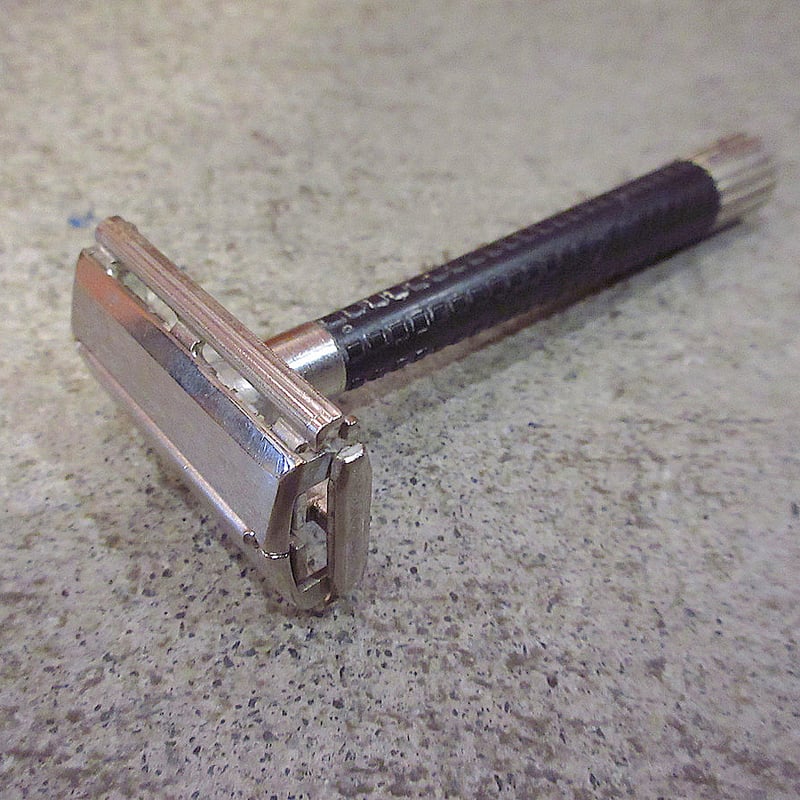 ビンテージ60's70's○SCHICKレイザー○240504j1-otclct雑貨ひげ剃り1