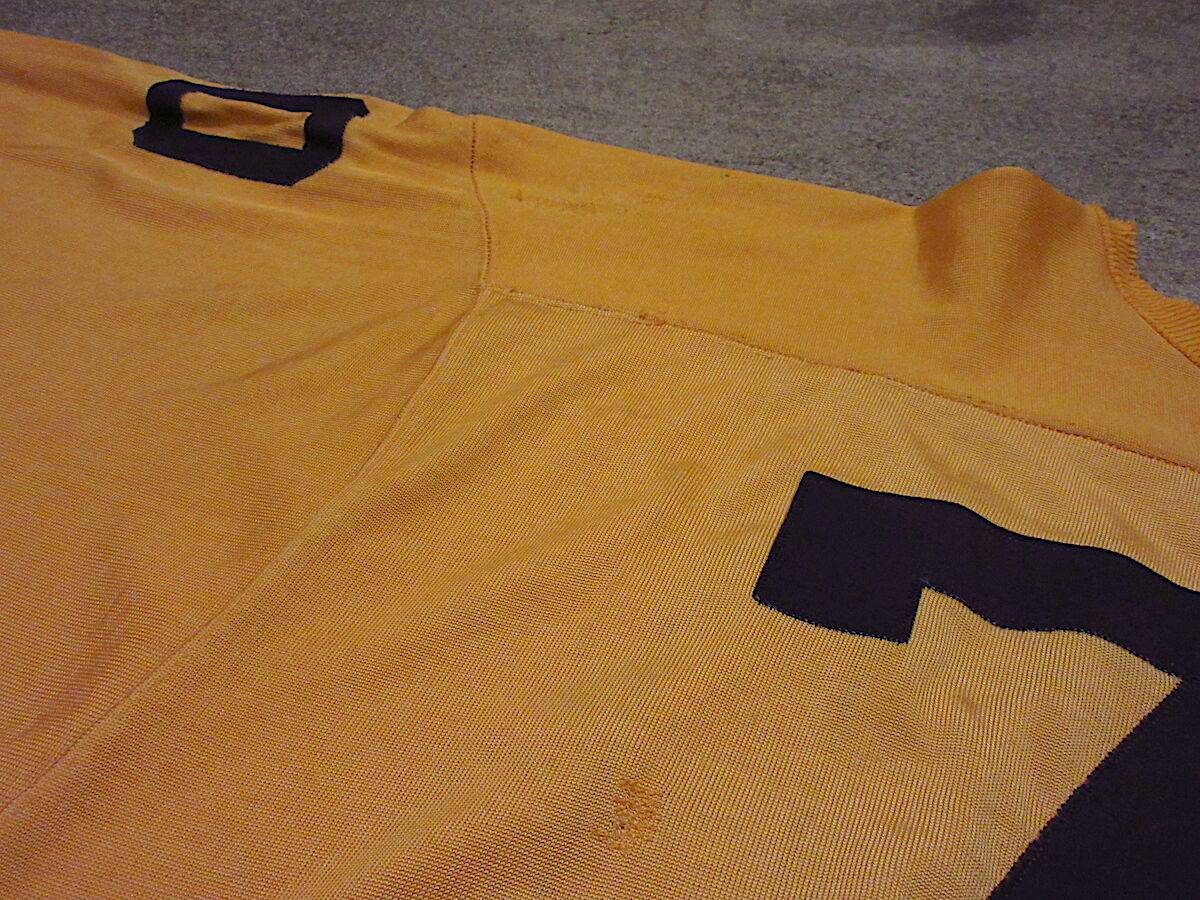 ビンテージ70's○ChampionタタキタグフットボールTシャツ黄size ビンテージ70's○ChampionタタキタグフットボールTシャツ黄size