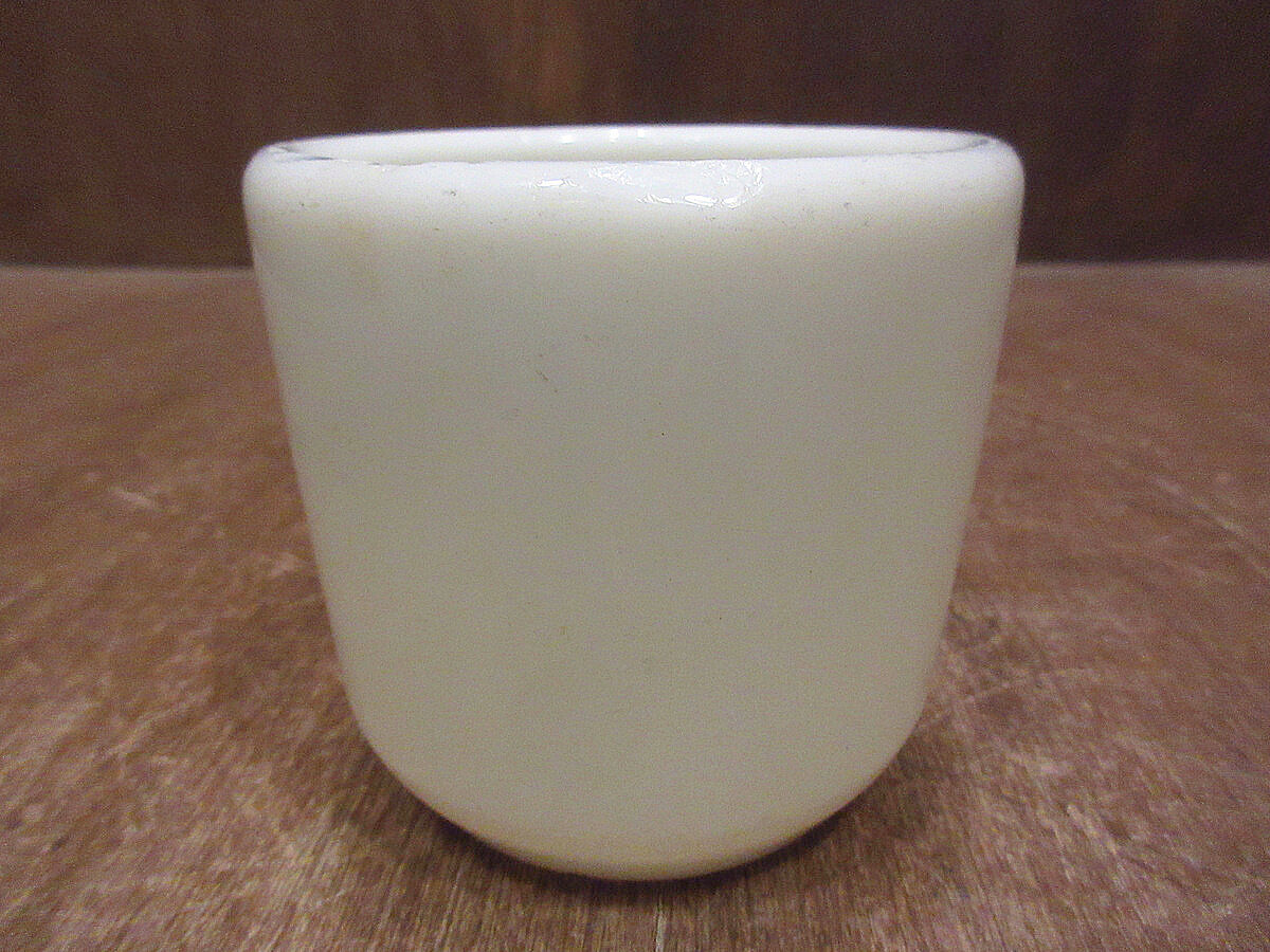 USヴィンテージ ’50 コーニング社 アメリカ海軍 ウォッチマグ ミルクガラス USヴィンテージ '50 コーニング社 アメリカ海軍 ウォッチマグ