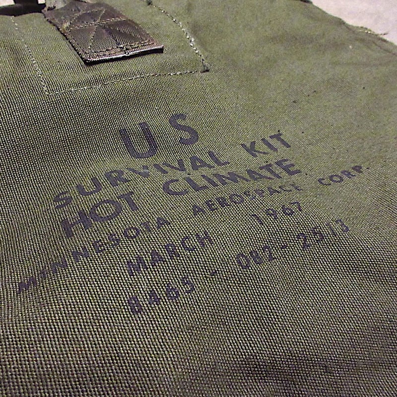 ビンテージ60's○DEADSTOCK U.S.ARMYサバイバルキットバッグ○260129n