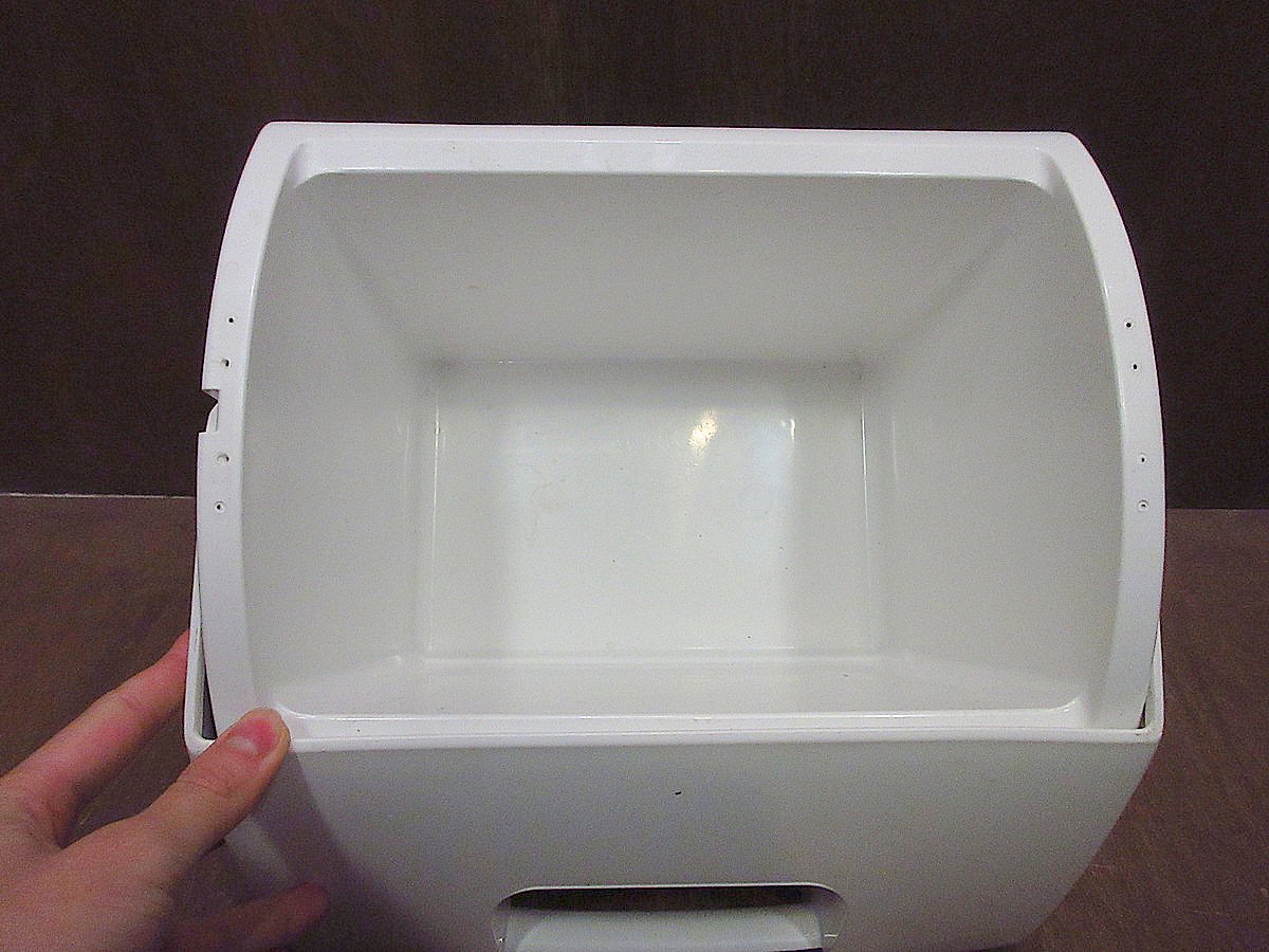 IGLOO - petit　クーラーボックス　51ℓ IGLOO クーラーボックス 青51L - メルカリ