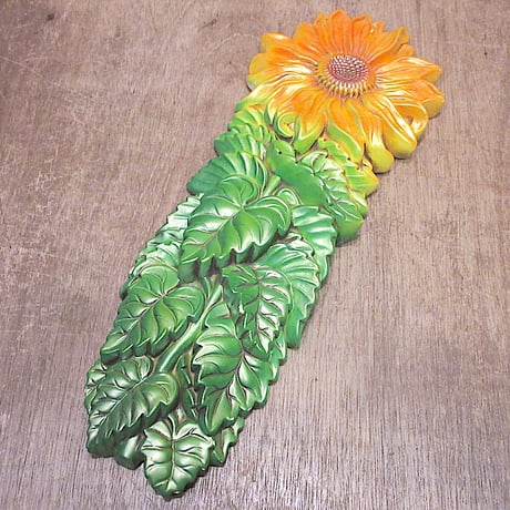 Sunflower✴︎サンフラワー✴︎ Sunflowers in full bloom and a cardigan to match 🌻. Introducing