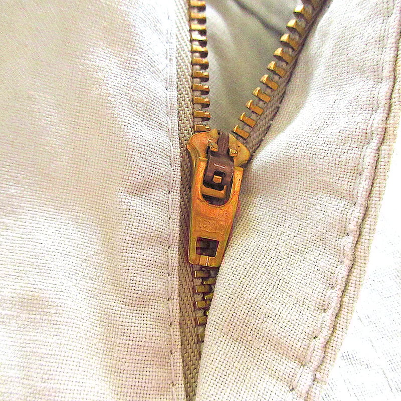 Levi'sチノパン　デッドストック　80's　W32 L32　ツータック デッドストック☆80s イタリア製 LEVI'Sリーバイス ツータック
