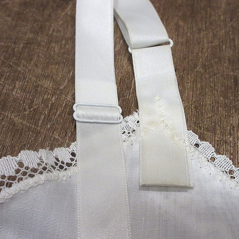 レストローズ　ビンテージ　スクエアクッション　レース縁取り レストローズ ビンテージ スクエアクッション レース縁取り