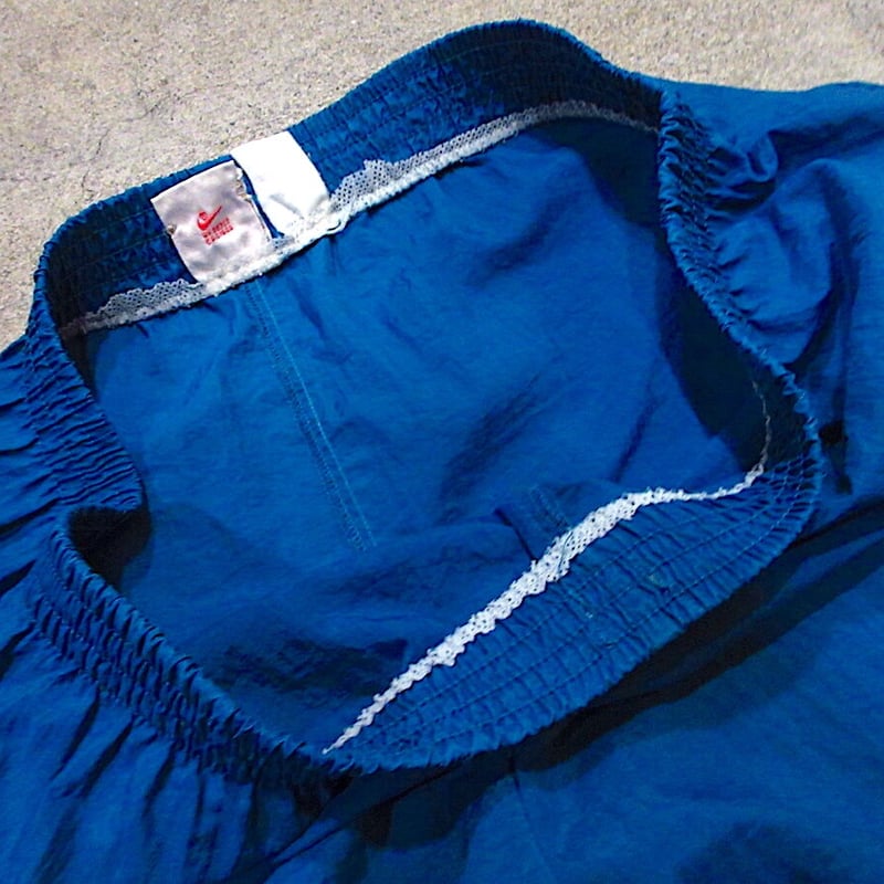 【vintage】希少90's NIKEスイムショーツ ビンテージ90's○NIKE刺繍入りナイロンスイムショーツ青W80cm~90cm