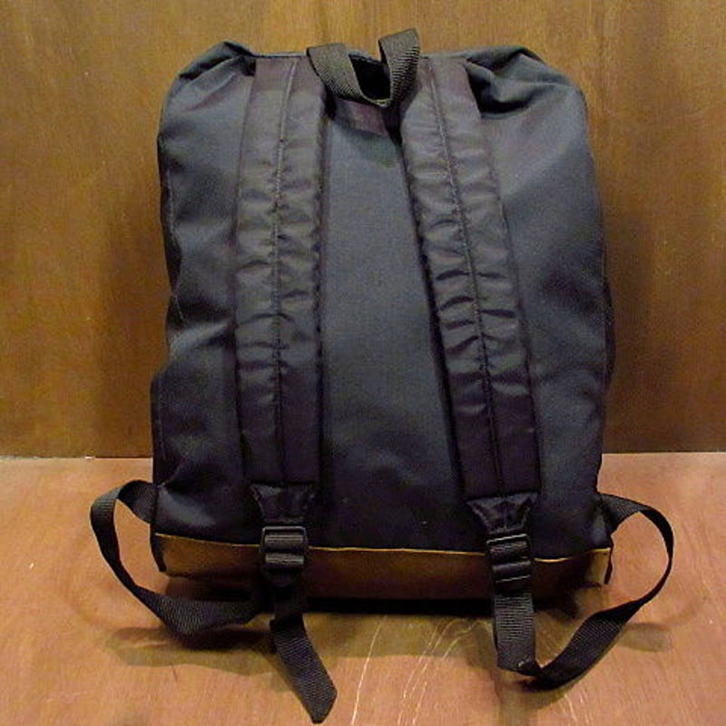 MADE IN U.S.A. EASTPAKワッペン付きボトムレザーバックパック黒