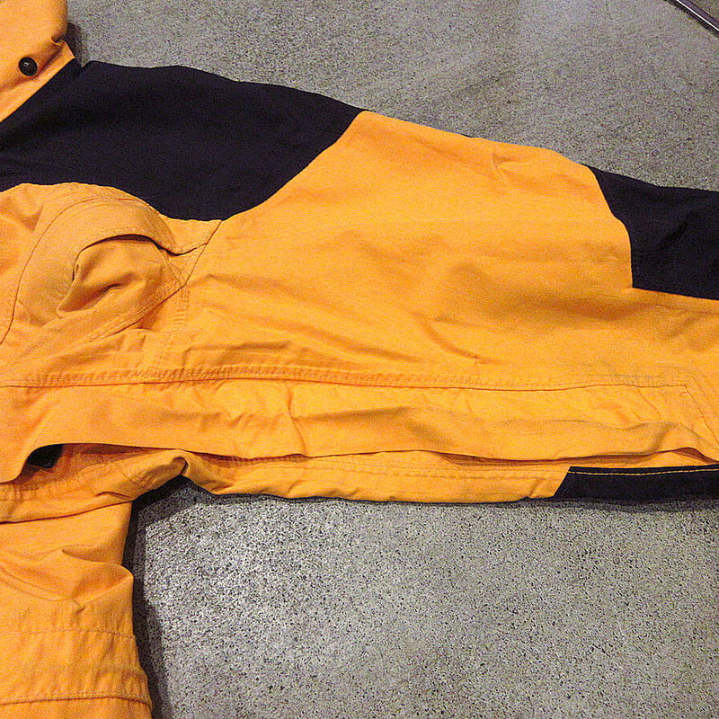 ビンテージ90's○Columbia TITANIUMマウンテンジャケット黄size S/M○