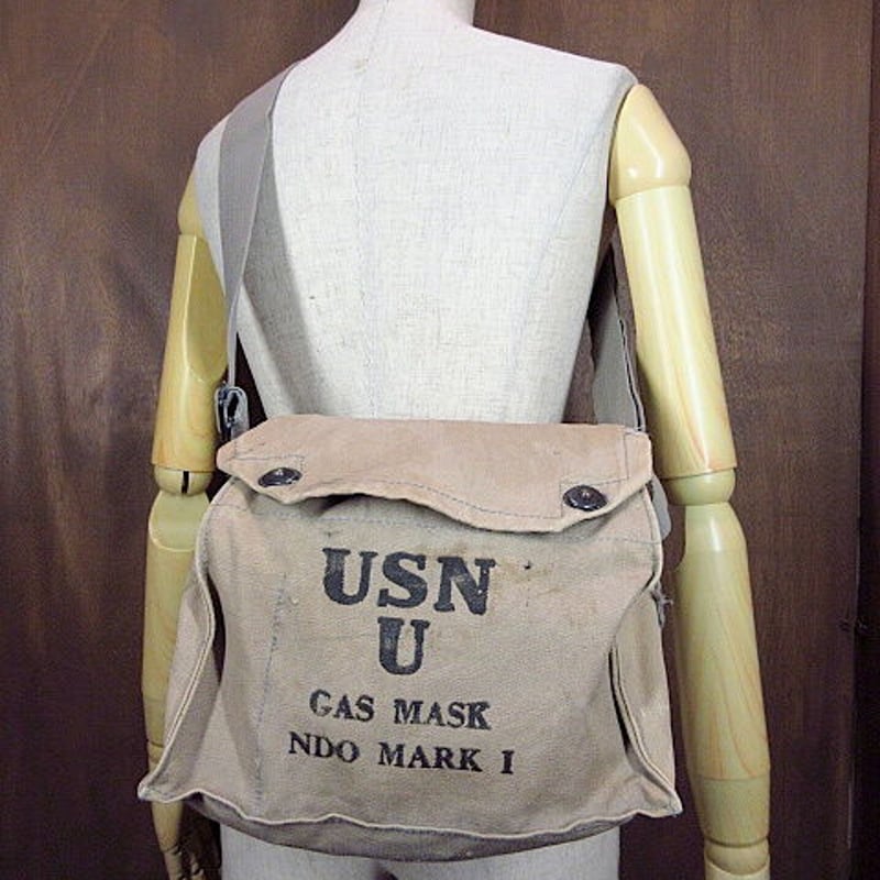 【ビンテージ✨】1940年代 米軍実物 USN ガスマスクバッグ Mark4