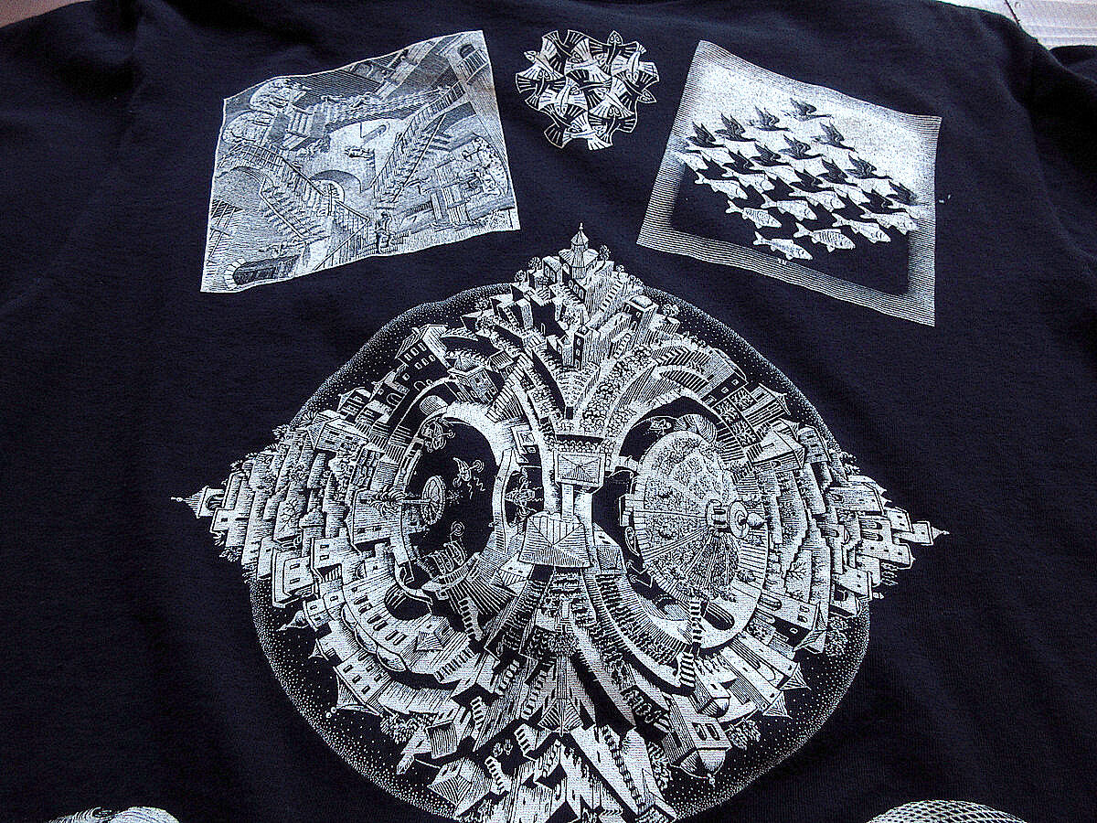 ビンテージ90's○M.C.ESCHER両面プリントTシャツ黒size L ビンテージ90's○M.C.ESCHER両面プリントTシャツ黒size L
