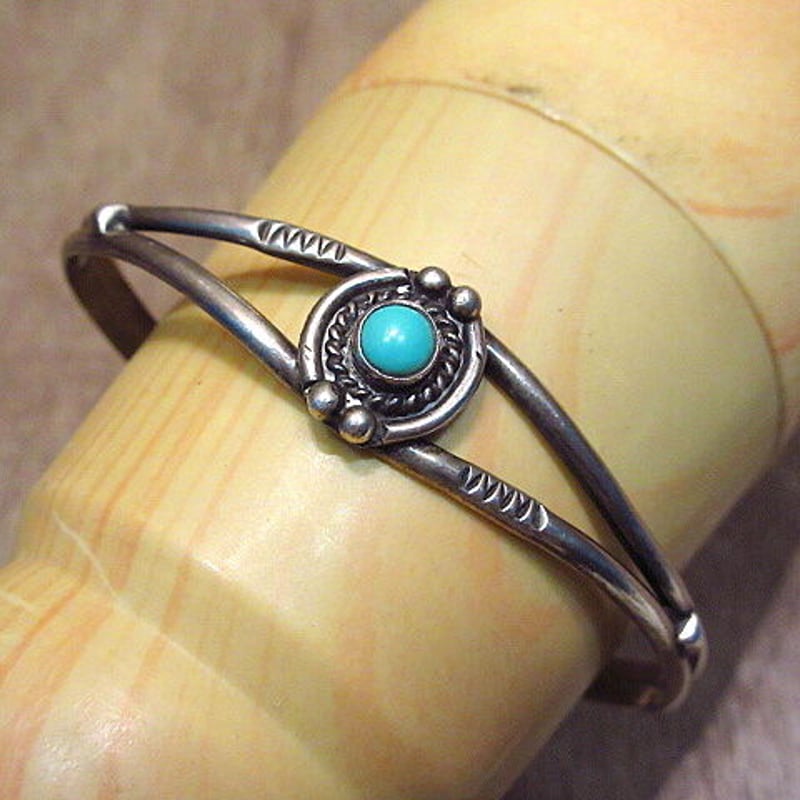 オールドナバホ バングル スターリング シルバー ターコイズ ビンテージ○ナバホターコイズスターリングシルバーバングル