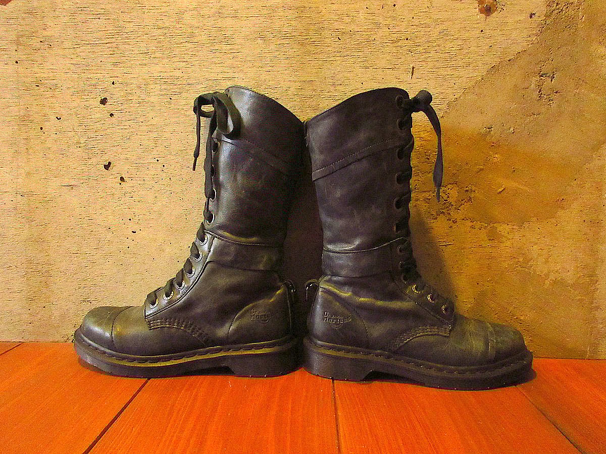 Dr. Martens フローラルブーツ 厚底UK5サイズ Dr. Martens フローラルブーツ 厚底UK5サイズ ドクターマーチン