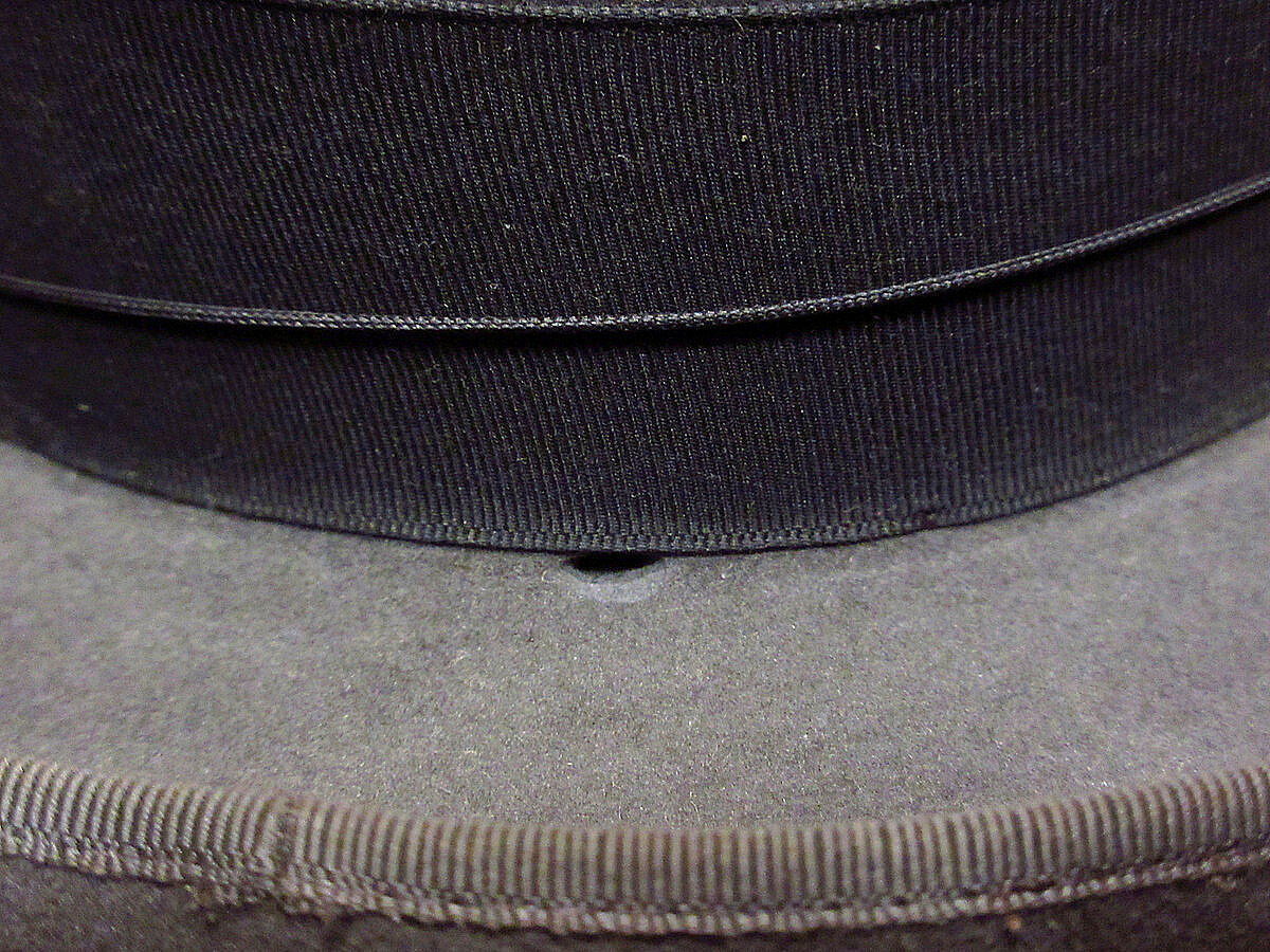 Cavanagh 50sヴィンテージ USA製ホンブルグハット 紺 57cm Cavanagh 50sヴィンテージ USA製ホンブルグハット 紺 57cm Cavanagh