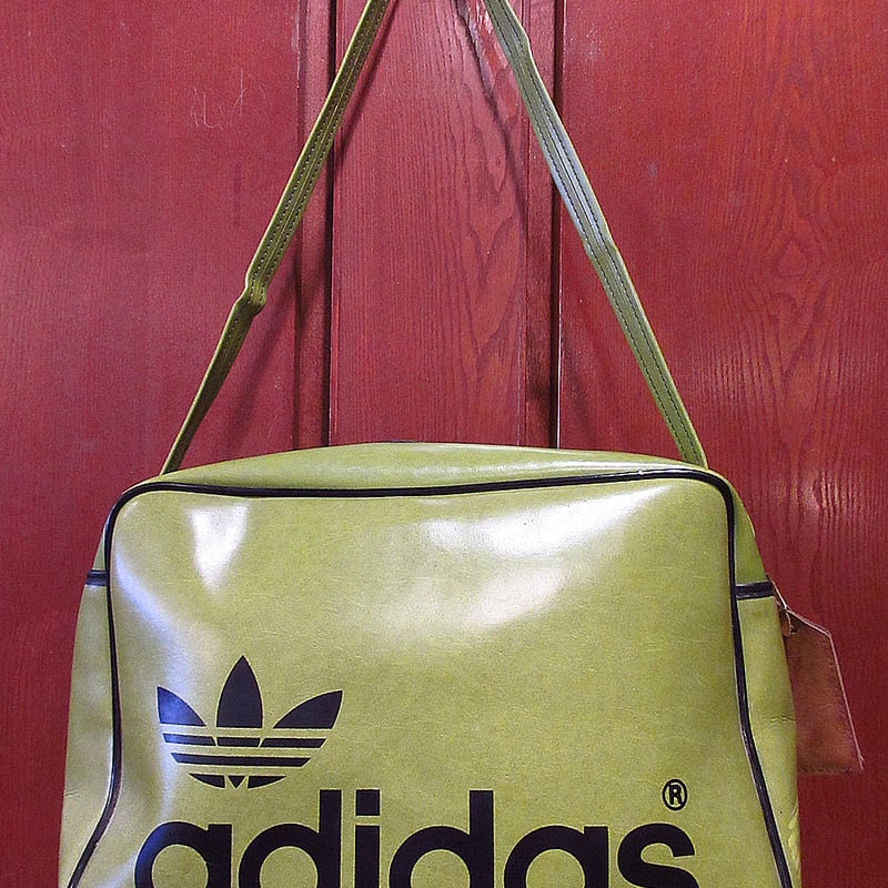 ビンテージ70's○adidasフェイクレザーショルダーバッグ黄緑