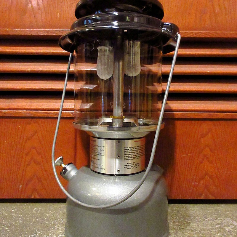 Coleman Powerhouse Dual Fuel ランタン295A Amazon.com: Coleman