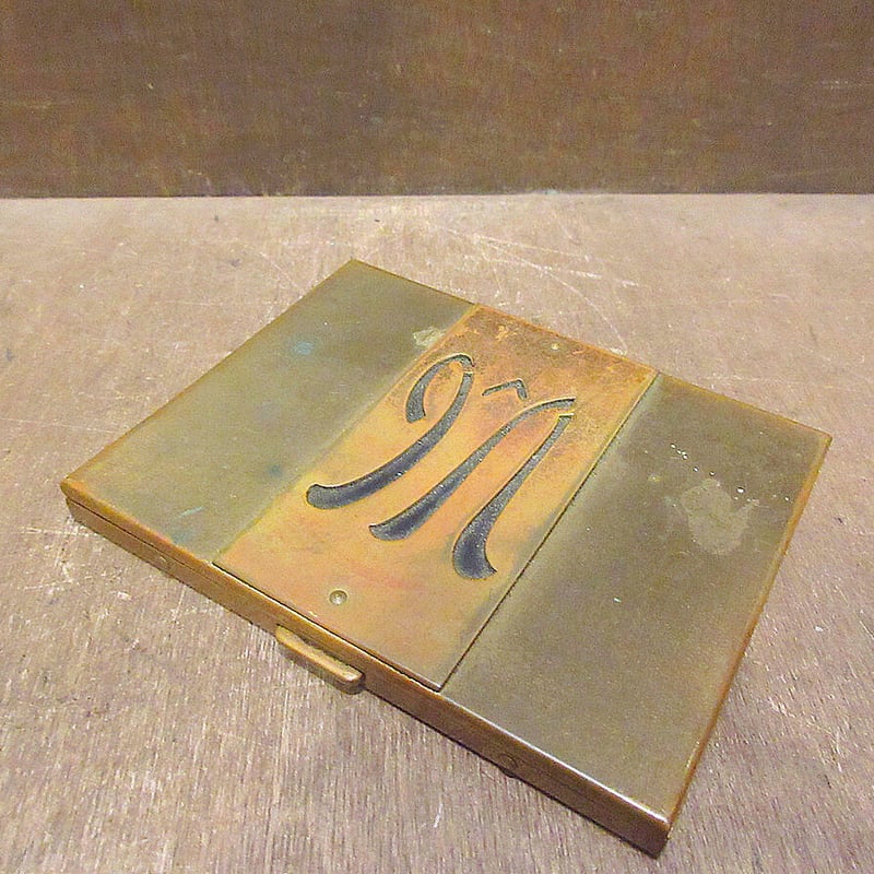 ✨未使用級✨ ジャンポールゴルチエ　シガレットケース　メタルプレート　化粧箱付 ✨未使用級✨ ジャンポールゴルチエ シガレットケース メタル