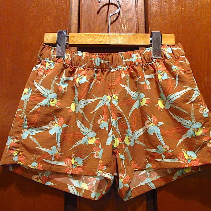 Patagonia○レディース花柄ベアリーバギーズショーツsize XS○220708c3