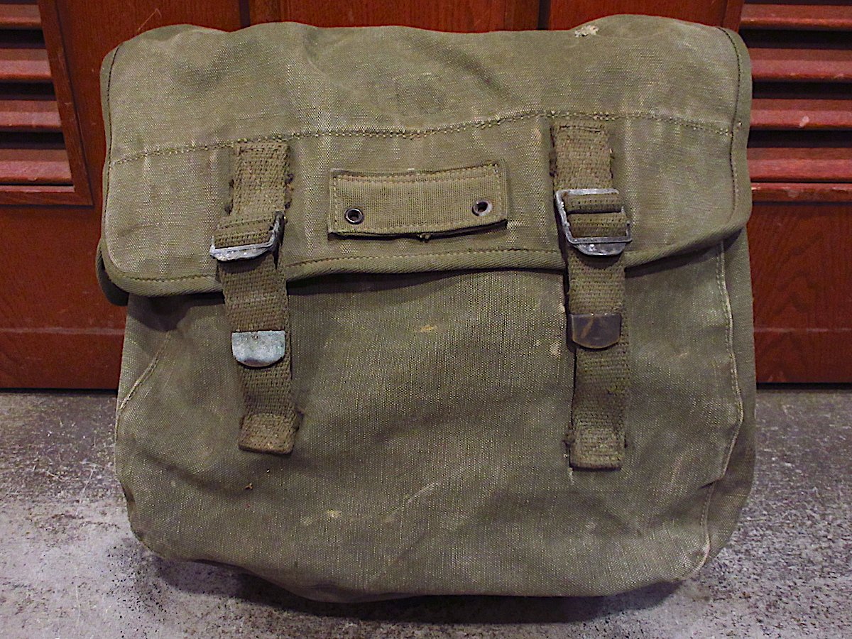 米軍 40's キャンバスバッグ　ショルダーバッグミュゼットバッグ 40's【ビンテージ】ww2【米軍実物】 U.S.ARMY【ショルダーバッグ