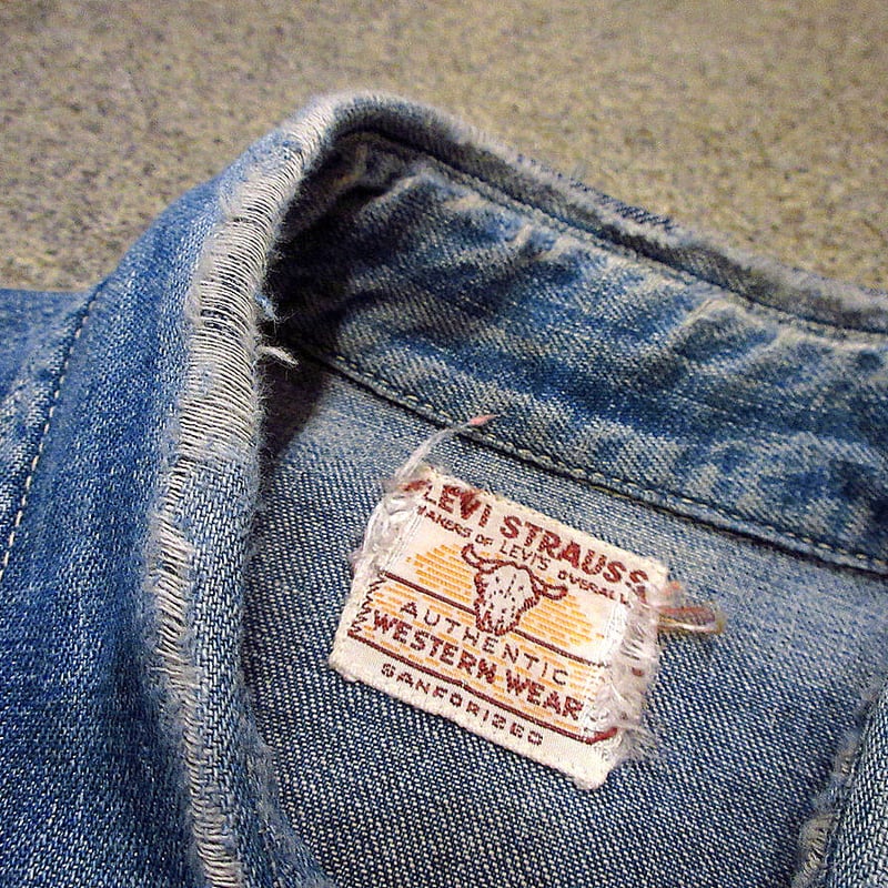 ビンテージ50's○Levi'sショートホーンデニムウエスタンシャツ