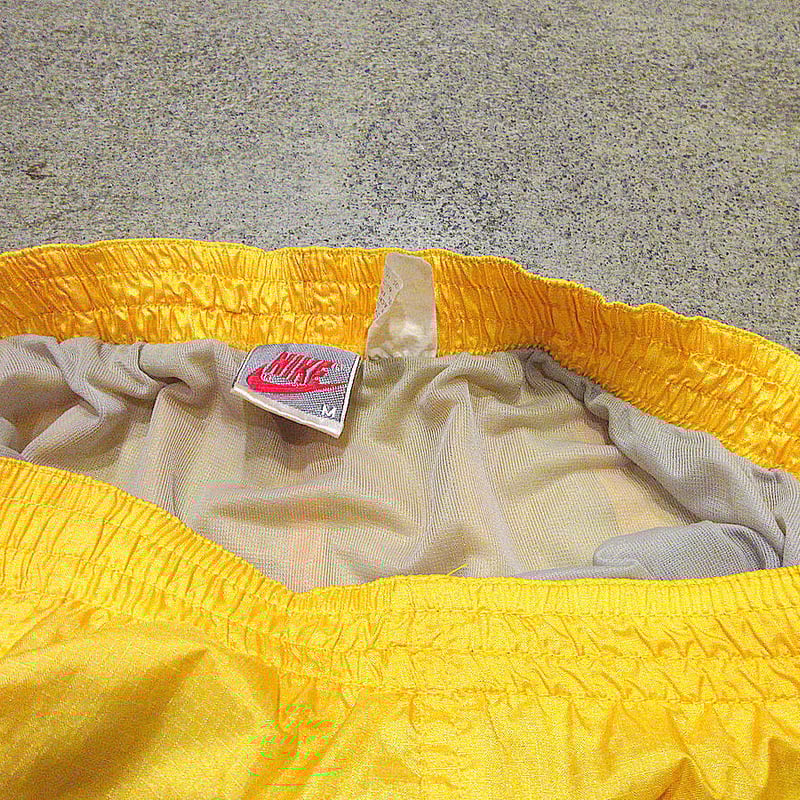 ビンテージ90's○NIKEナイロンスイムショーツ黄size M○220628m6