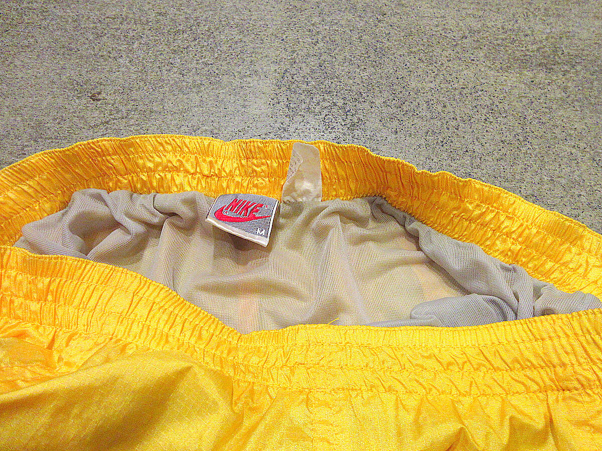【vintage】希少90's NIKEスイムショーツ ビンテージ90's○NIKEナイロンスイムショーツ黄size M○220628m6-m-swi