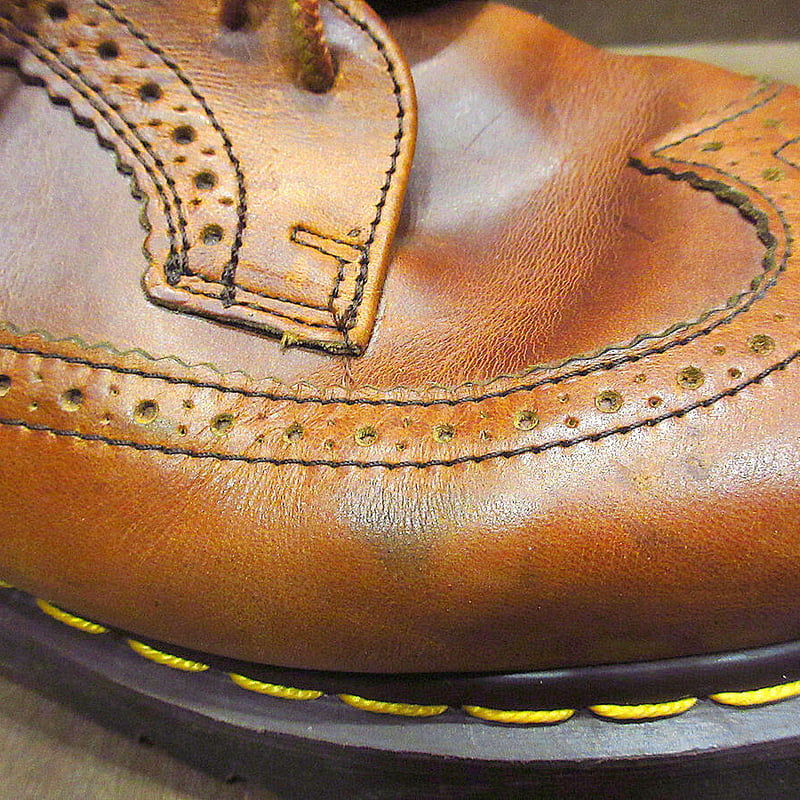 MADE IN ENGLAND Dr.Martens 3989ウイングチップ5ホールシューズ MADE IN ENGLAND Dr.Martens 3989ウイングチップ5ホールシューズ