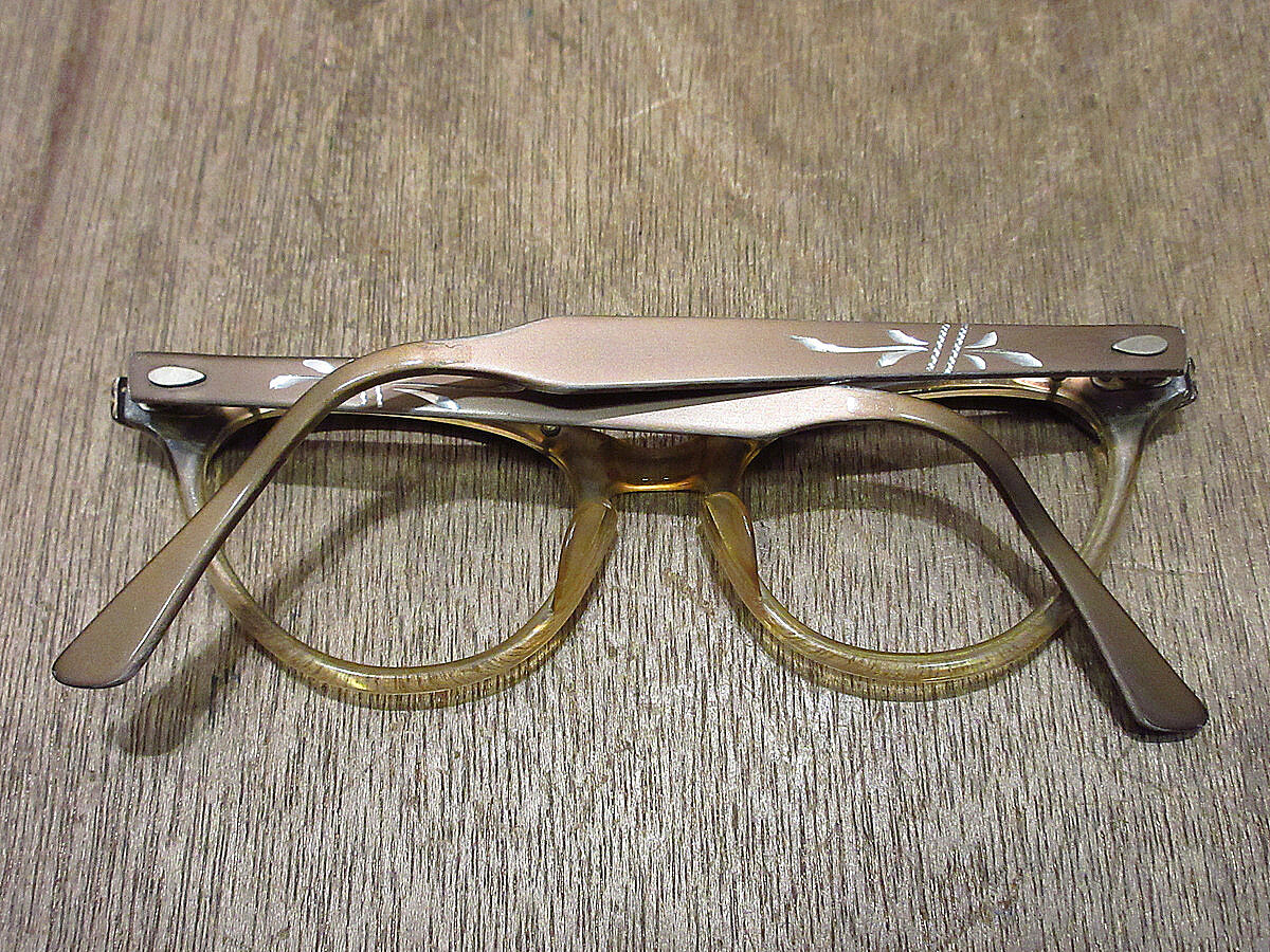 ビンテージ60's○彫金キャッツアイブロー眼鏡○231015i8-eygls ビンテージ60's○彫金キャッツアイブロー眼鏡○231015i8-eygls