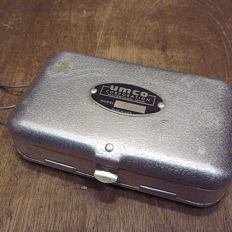ビンテージ○umco MODEL P-9アルミタックルボックス○230414k6 ビンテージ○umco MODEL P-9アルミタックルボックス○230414k6