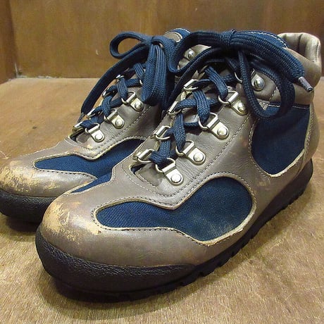 マウンテンブーツ | STORES