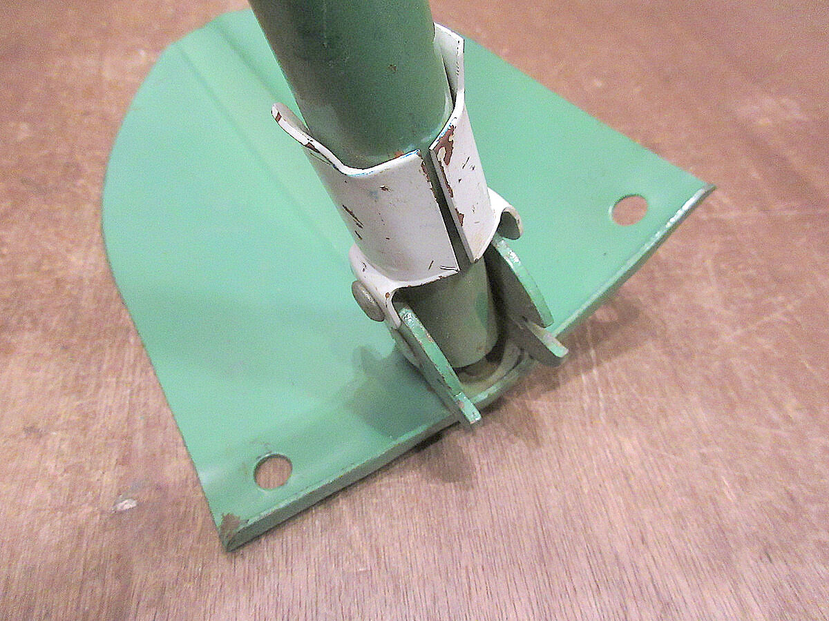 希少ビンテージ　ever scoop 折り畳みスコップ＆ピッケル fit=scale-down,w=1200