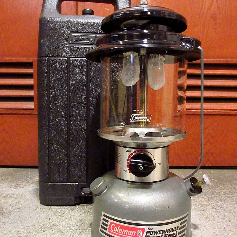 Coleman Unleaded 2 ランタン コールマン Coleman unleaded 2マントル ランタンケース付き