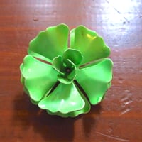 ビンテージ60s70's●レトロフラワーブローチ黄緑●250218b4-brc花レトロアクセサリー