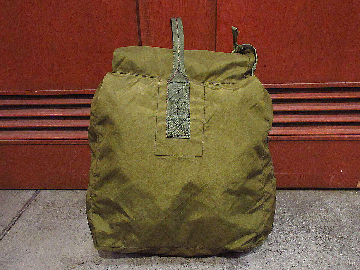 【ビンテージ】US ARMY　BAG VALUABLE　貴重品袋 50s US.ARMY 米軍実物 OG107 ヴィンテージダッフルバック 濃いめ
