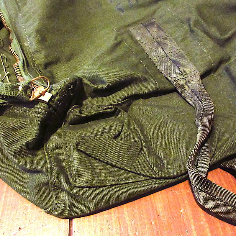 ビンテージ60's○DEADSTOCK U.S.ARMYサバイバルキットバッグ○260111j