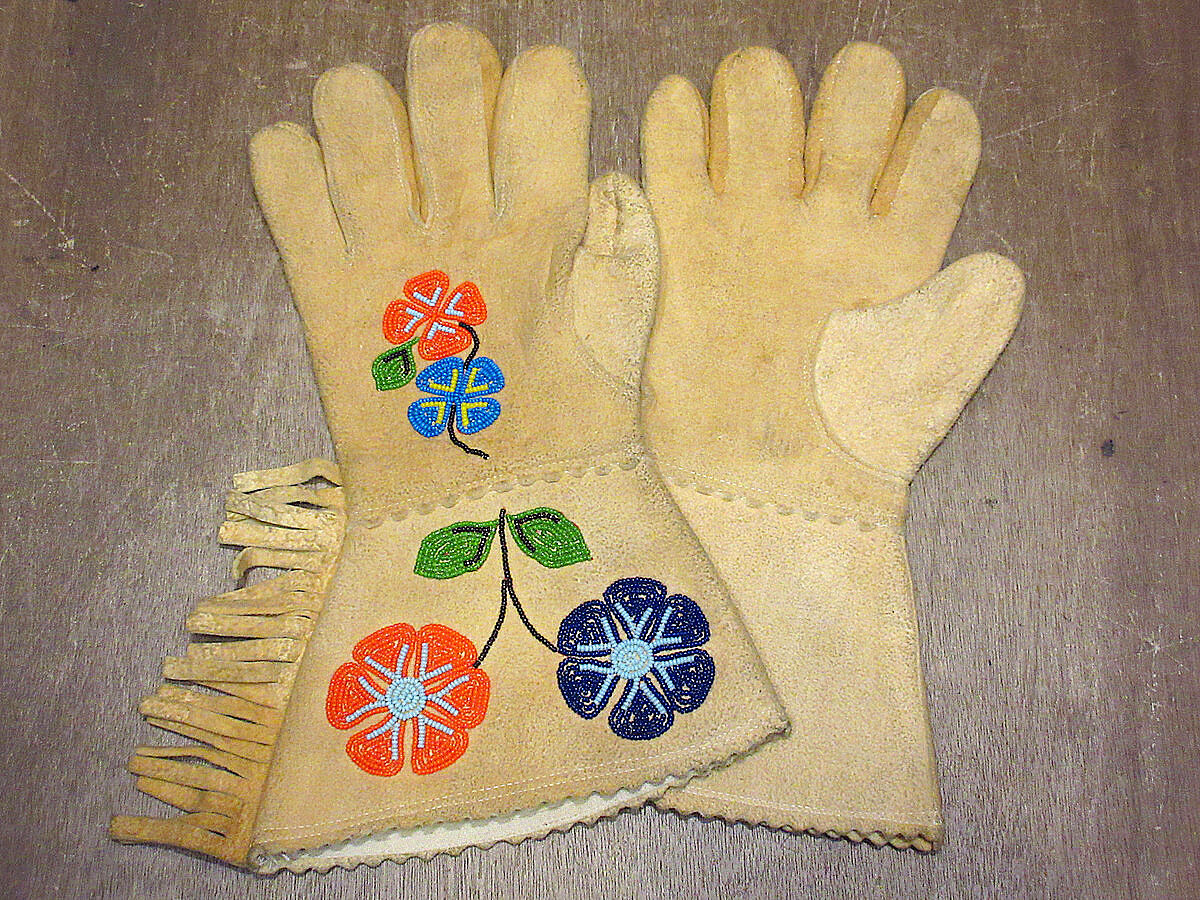ビンテージ~30's○ネイティブアメリカン花ビーズ刺繍コットン