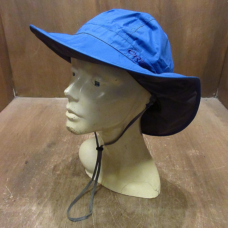 ストーンアイランド　サファリハット　青　ナイロン ストーンアイランド サファリハット 青 ナイロン
