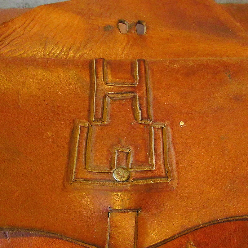 送料込♪デッドストック★早い物勝ち！当時物★新品★ビンテージ レザーサドル★昭和 ビンテージ○レザーサドルバッグ茶○240904j8-bag-otサイド