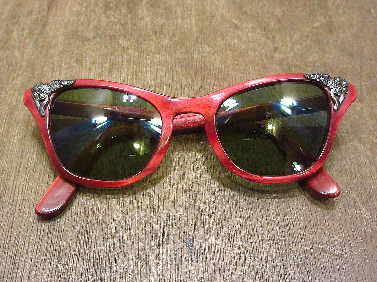 ビンテージ60's○B&Lキャッツアイサングラス赤○220719i4-eygls ビンテージ60's○B&Lキャッツアイサングラス赤○220719i4-eygls