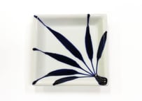 正方皿　小　草文