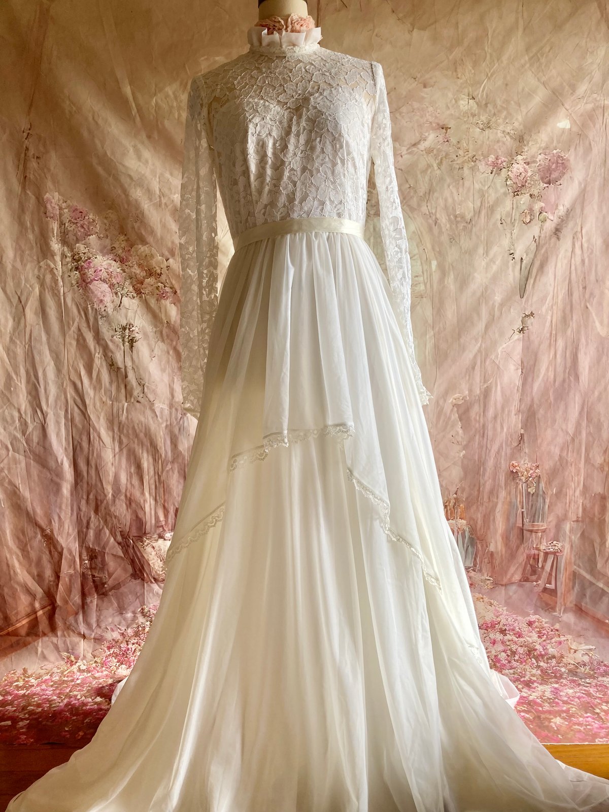 Vintage Tulle Wedding Dress | Rêverie Vintage