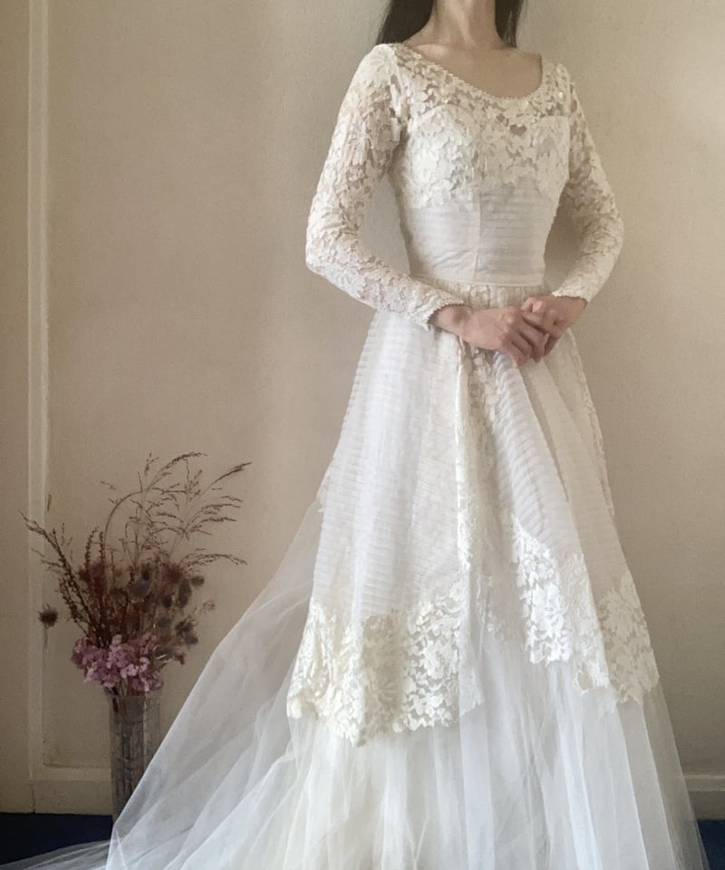 50s Long Train Lace Wedding Dress | Rêverie Vin