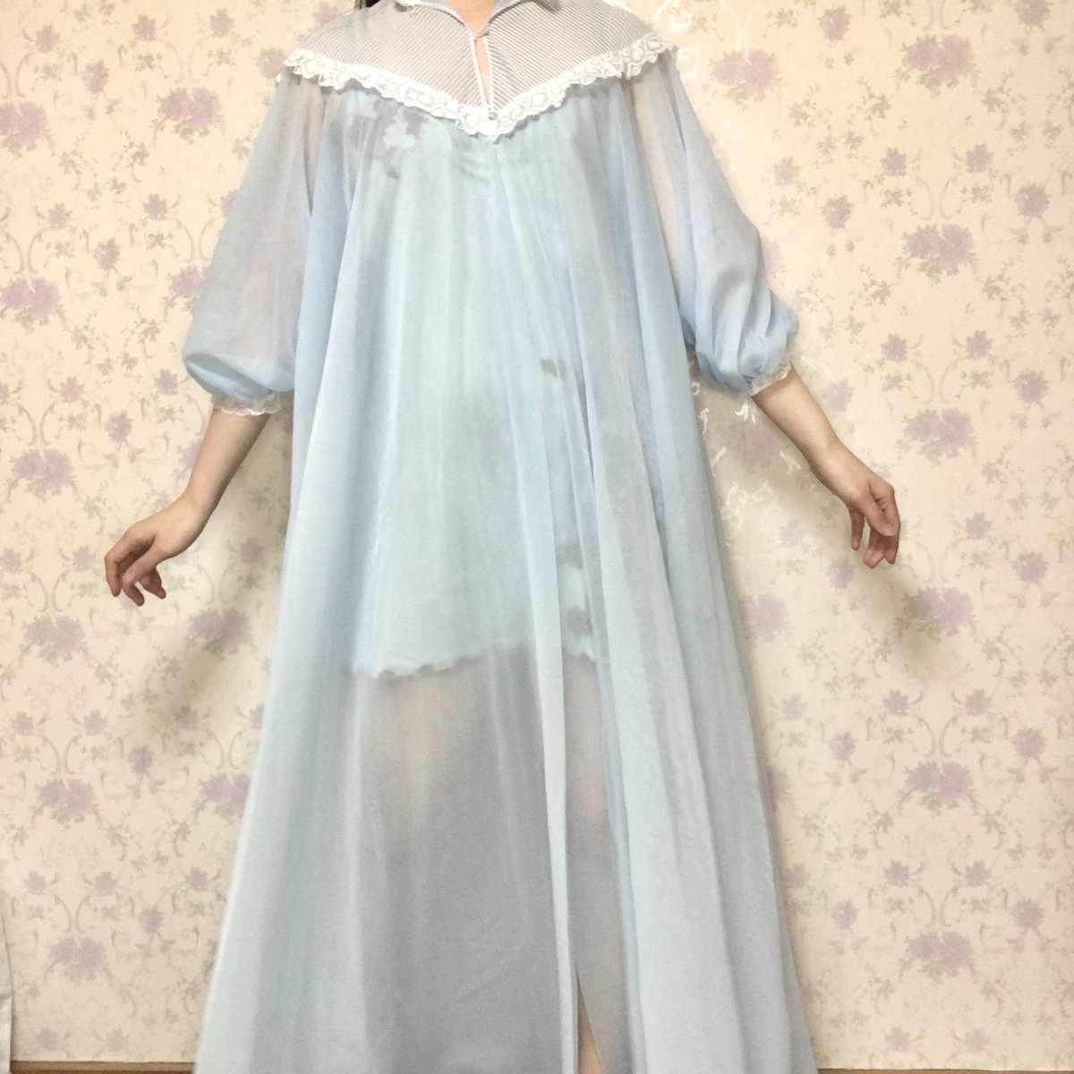 60s/70s Vintage Night Gown | Rêverie Vintage