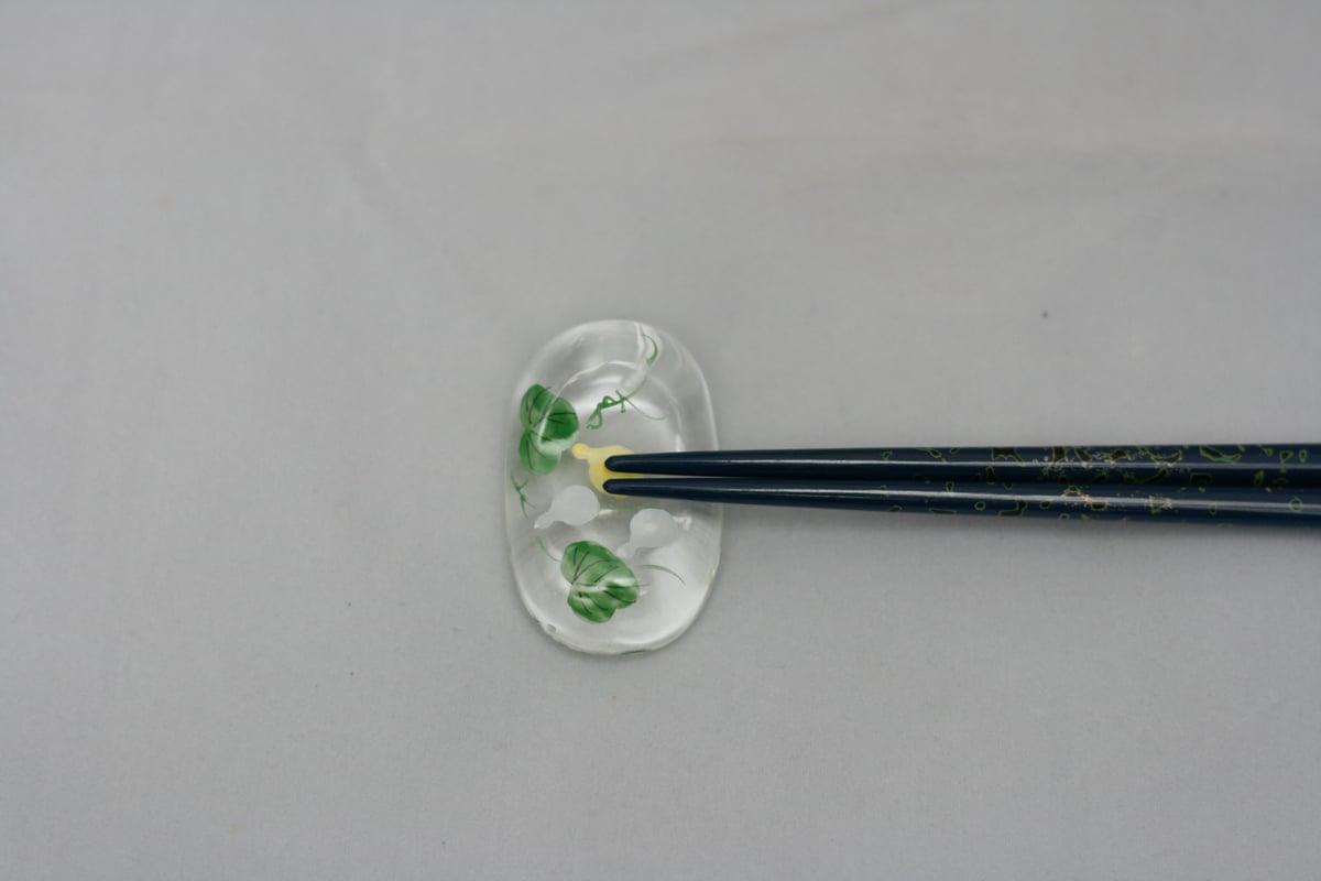 珍しい透明の箸置き　ひょうたん　中にもひょうたん　空洞 珍しい透明の箸置きひょうたん中にもひょうたん空洞