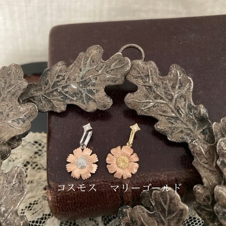 Junkirenzeお花のペンダントヘッド、秋桜、マリーゴールド